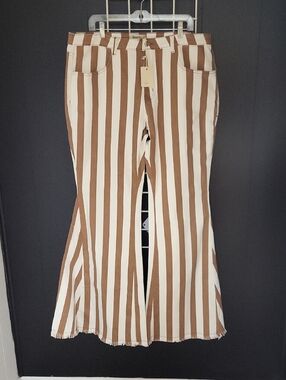 NWT, BESTTO Brown & Cream Striped Flare Jeans, 15 INCH FLATE, SIZE XL